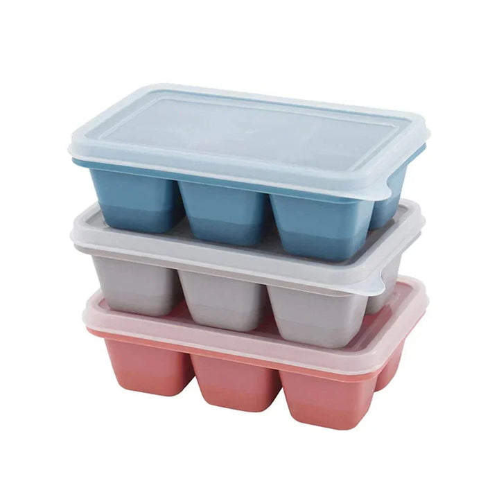 3-ice-cube-trays-with-6-compartments-in-plastic-with-lid-56de65d9_2e373dad-103e-46b9-879f-a15fbfae2441