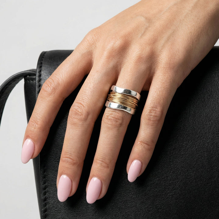 A_high-end_studio_fashion-prod_Nano_Banana_Pro_69368