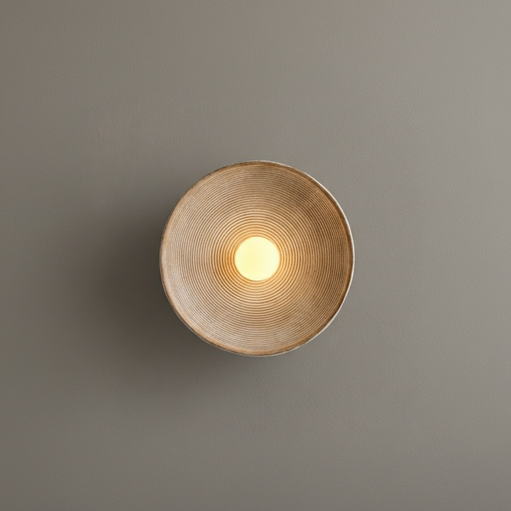 Hikari_Japanskinspirerad_V_gglampa_med_Mjuk_Ljusdiffusion