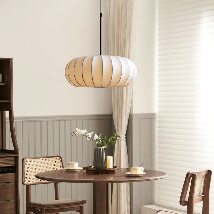 Lurvik_Pendellampa_med_Textil_Lampsk_rm_f_r_Inomhusbruk