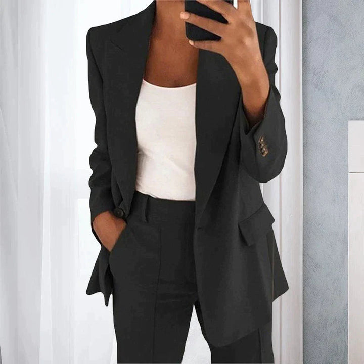 charlotte-women-s-blazer-pants-set-36e59486_ace46813-c68a-4471-9b0b-fa578798301a