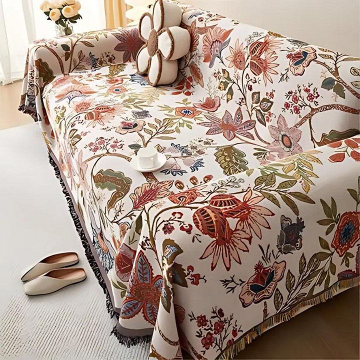 country-charm-floral-throw-fdf45354_c7c9b8e8-4da9-46b7-a5c3-3e69b798208b