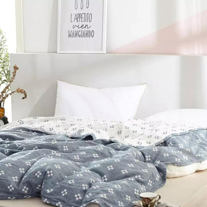 diamond-dot-comfort-blanket-08048ea2_6065a938-3715-4146-8a94-635d656bb197