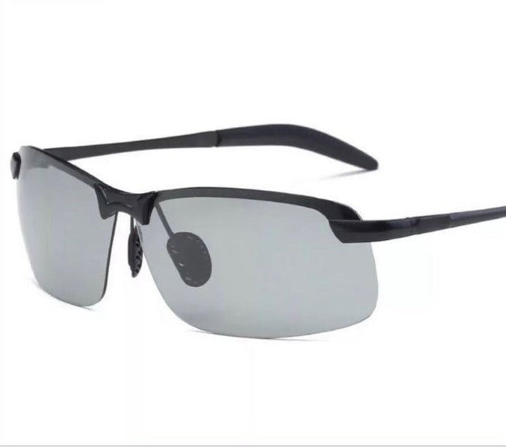 klugeule-automatic-color-changing-polarized-glasses-8535bf49_85efefa4-2325-4fb1-934c-a323073e4a43
