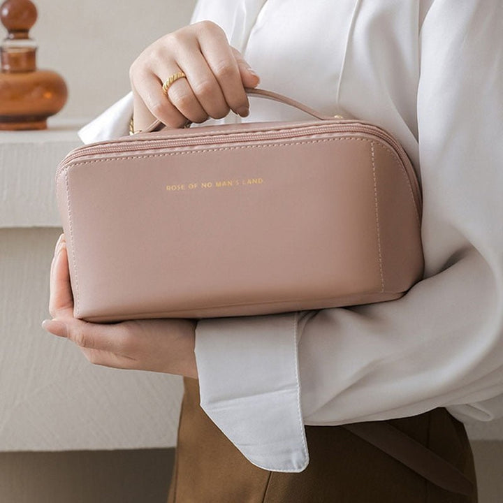 niki-luxurious-cosmetic-bag-3628d102_546d2e4a-43fb-4296-bd4d-2a30515c75ed
