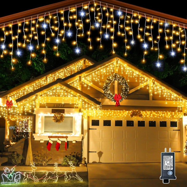 niki-outdoor-led-christmas-decoration-lights-51684f98_e039affc-8b84-4aa3-bf6f-28b653e5d0b9