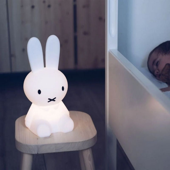 niki-rabbit-decorative-figure-iconic-figure-design-7ff40b8d_6d43acd1-8027-4c7d-87d3-1771fcc7e3c2
