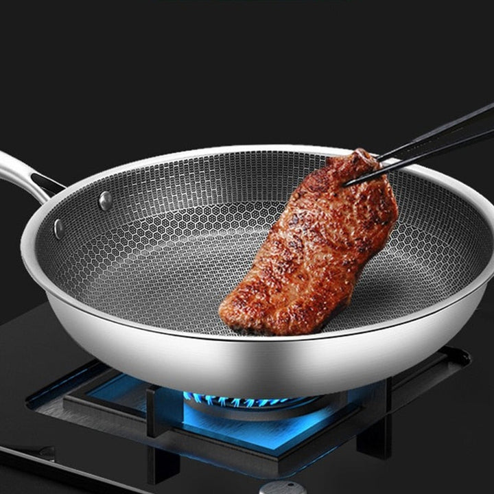 niki-sandsberg-frying-pan-with-pixel-technology-high-quality-non-stick-coating-perfect-for-even-frying-solid-design-926e3252_a9cc64a5-4354-43c9-99ee-b952477254b0