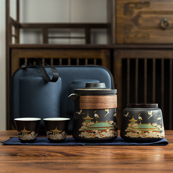 portable-tea-ceremony-in-a-compact-form-61e280af_50dbda6e-eaf1-42a7-ba82-9b357e57fb56