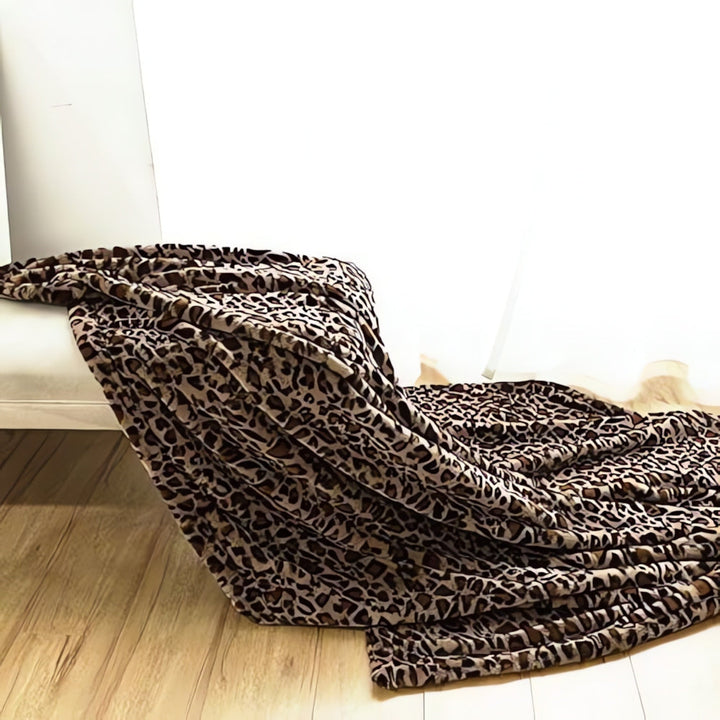 wild-elegance-leopard-print-blanket-88224c7c_0c18ab9c-2b61-417f-8188-9a9b98d01eeb