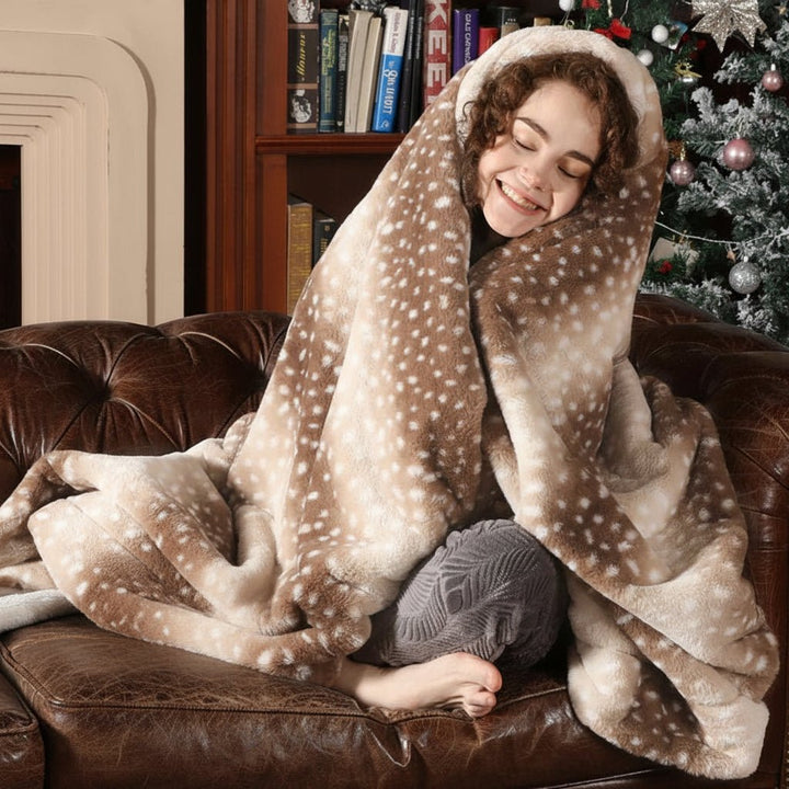 wildcozy-cozy-wild-fur-blanket-with-deer-motif-reversible-plush-comfort-07c16aec_d6f50c66-43ee-4d02-9da5-d4a2535e5f5b